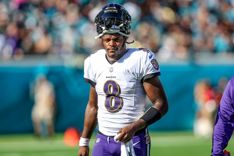 Ravens GM: Lamar Jackson talks on hold until after season