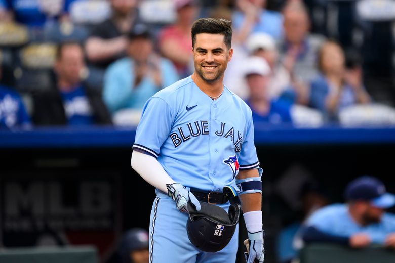 Whit Merrifield traded to Blue Jays