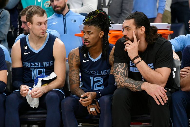 Grizzlies' Ja Morant leaves game with sprained knee, status uncertain
