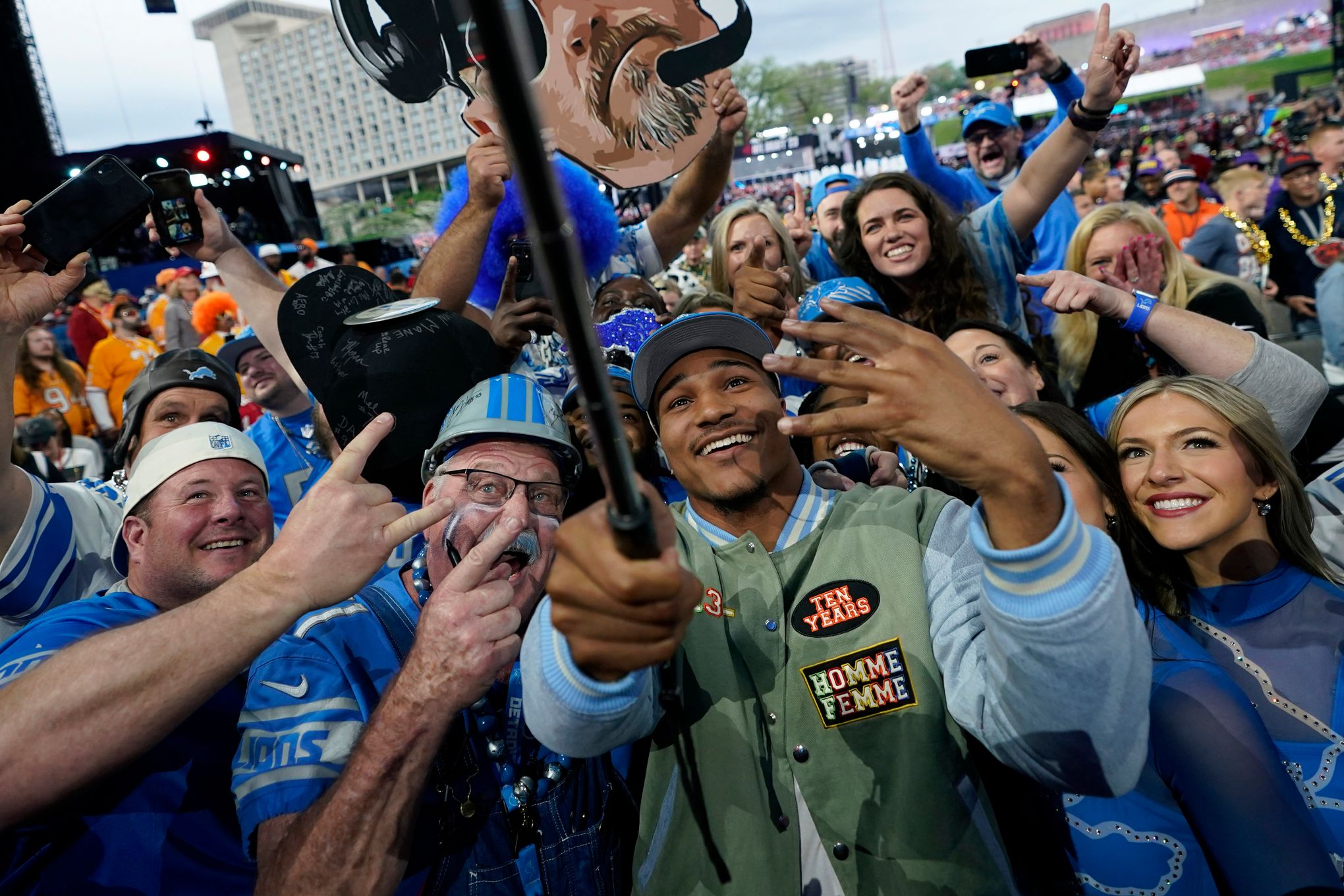 Stage for NFL Draft outside Union Station to be largest in event's