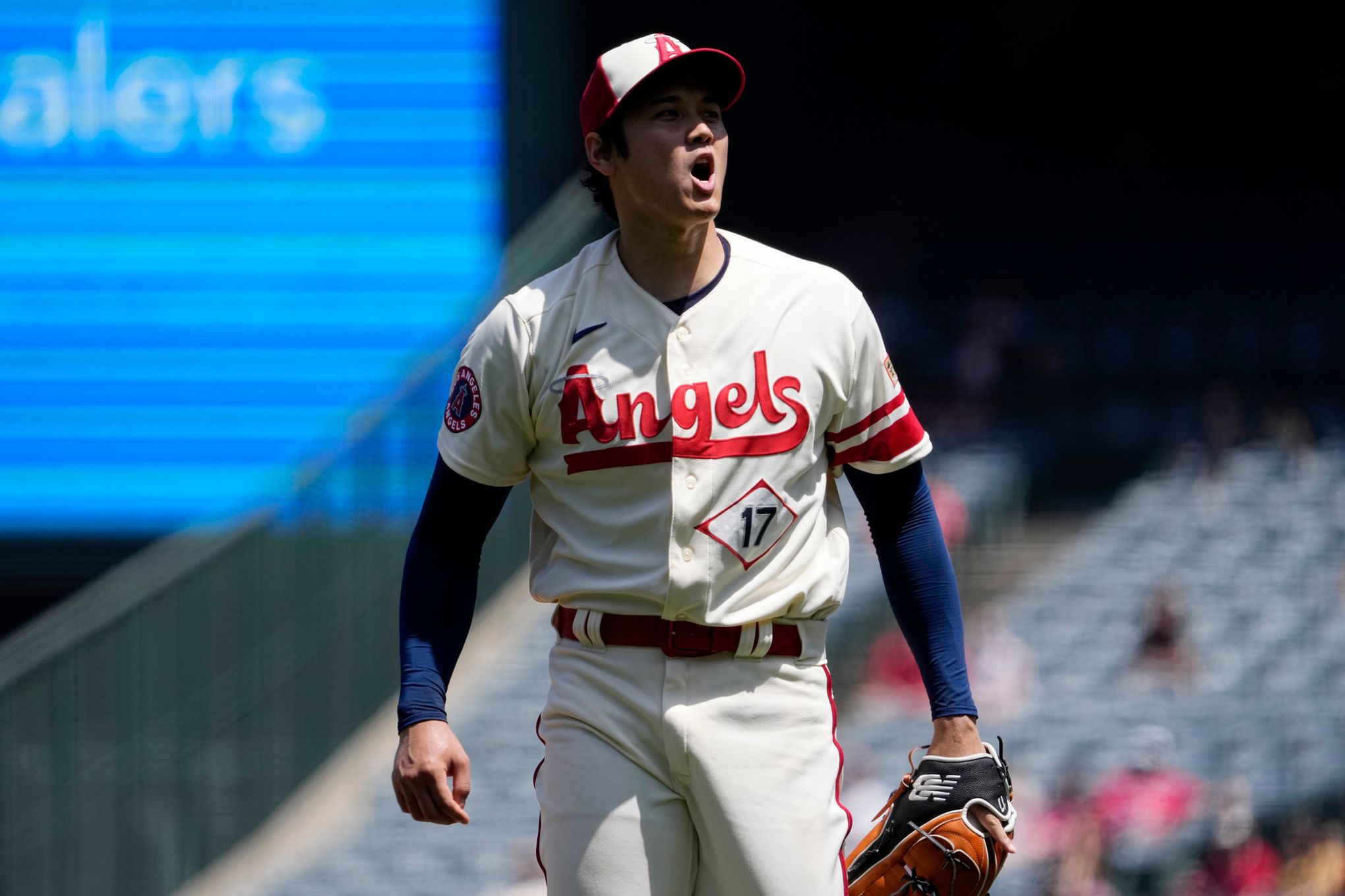 OSDB - Gio Urshela - Los Angeles Angels - Biography