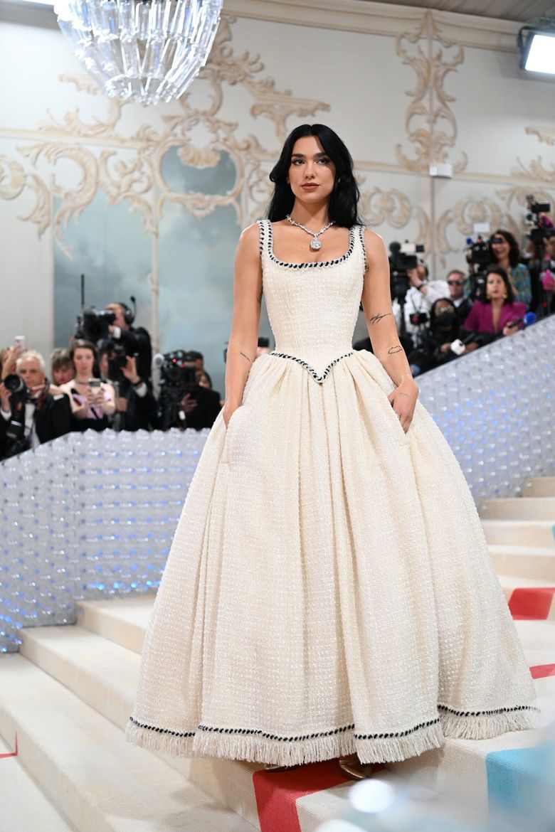 Dua Lipa Wore Vintage Chanel Haute Couture To The 2023 Met Gala