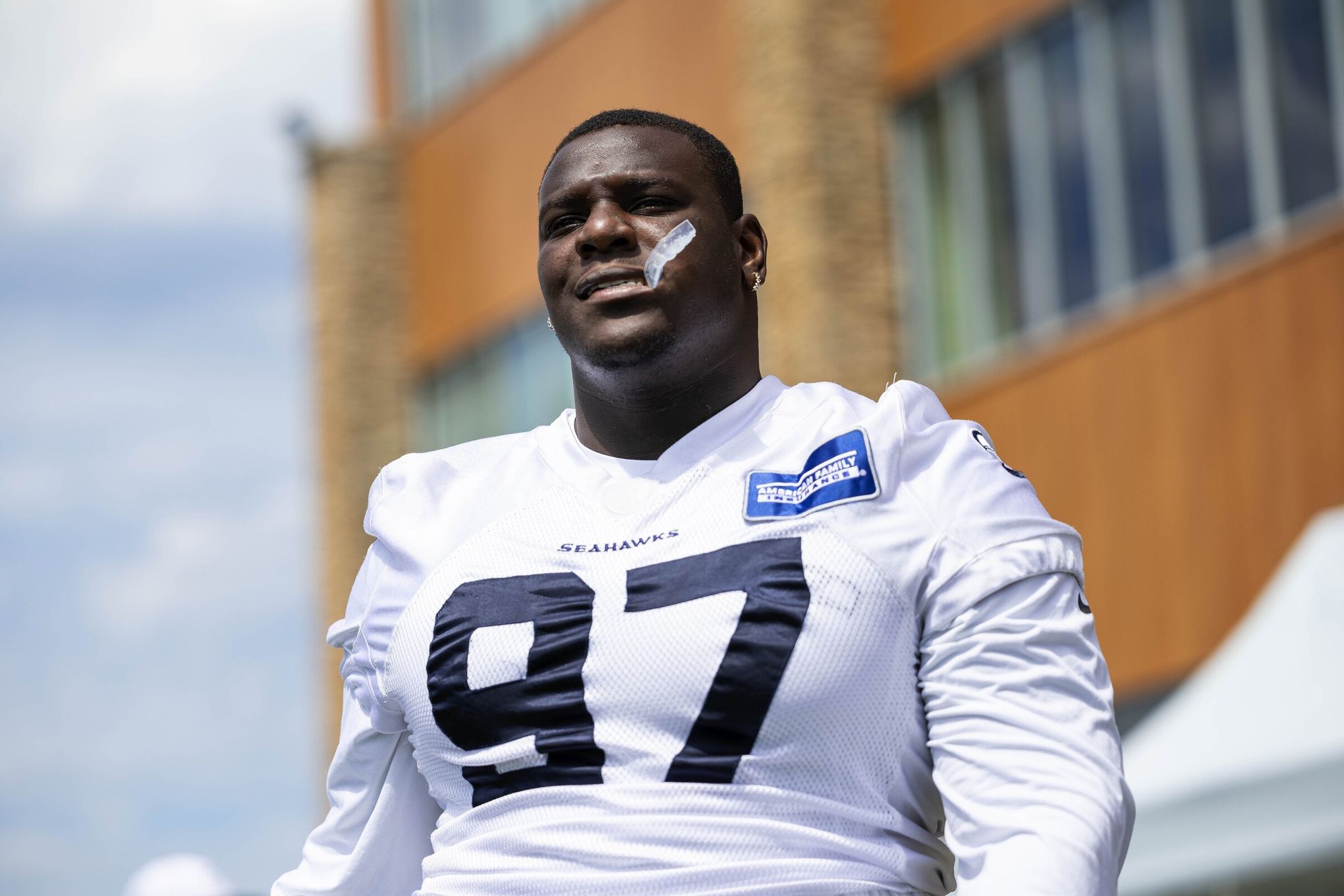 Former Seahawk DT Poona Ford signs with Bills