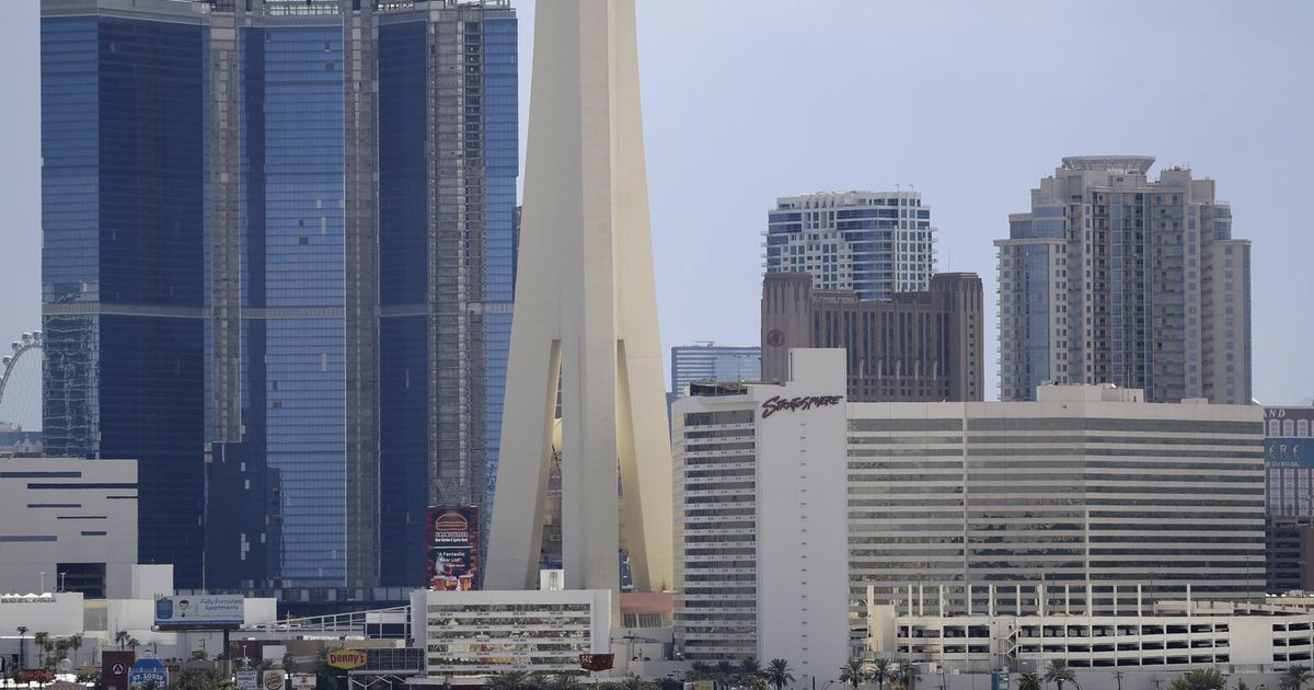 Long-unfinished blue Strip tower sets date for grand opening