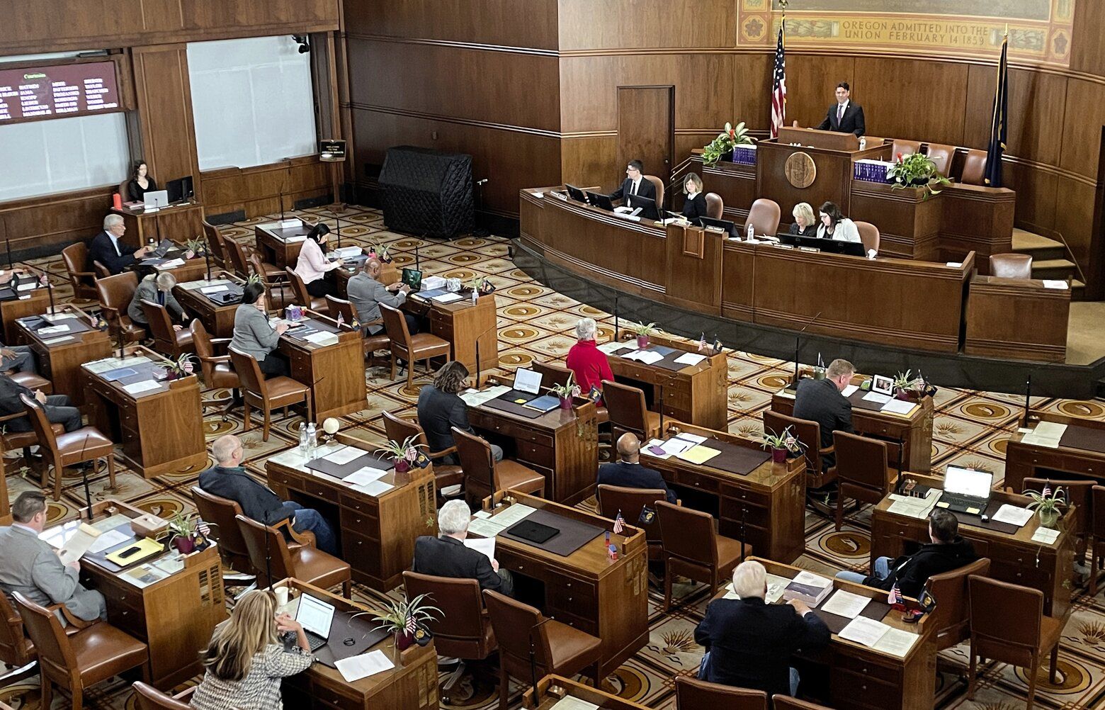 Oregon Senate walkout highlights unusual stalling tactics | The Seattle ...