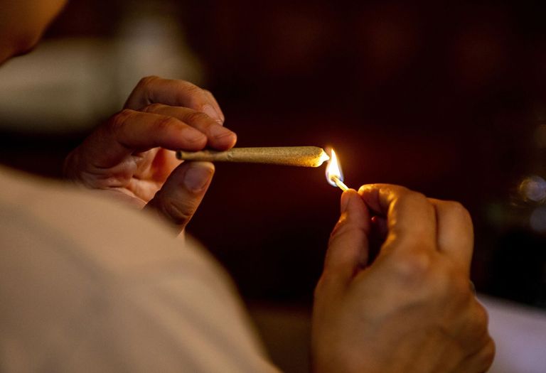 Heavy marijuana use increases schizophrenia in men, study finds Heavy marijuana use increases schizophrenia in men, study finds