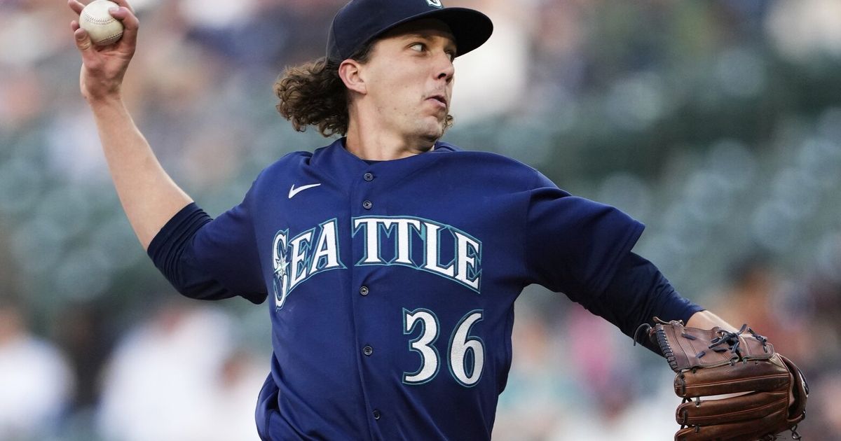 Seattle's Logan Gilbert has perfect game thru 6 vs Rangers