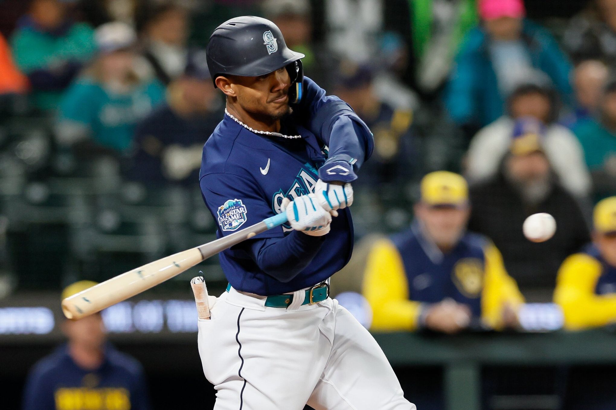 Mariners mailbag: Is it time to worry about Julio Rodriguez's numbers?