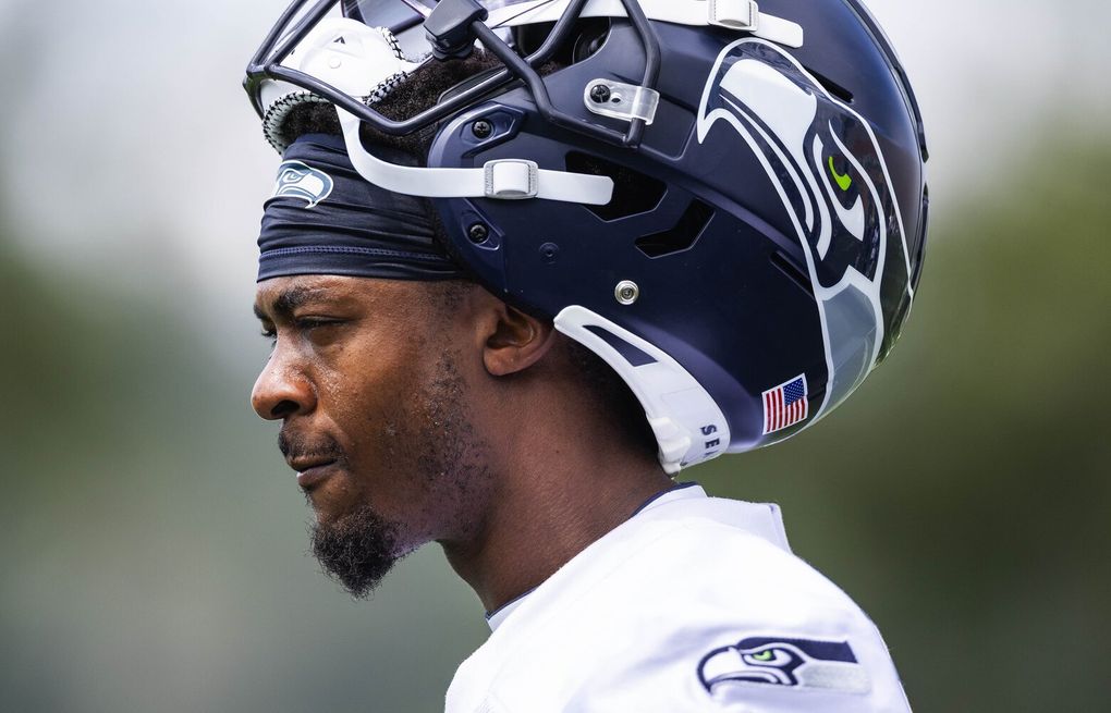 Seahawks hope Zach Charbonnet, Kenny McIntosh will secure running back  corps