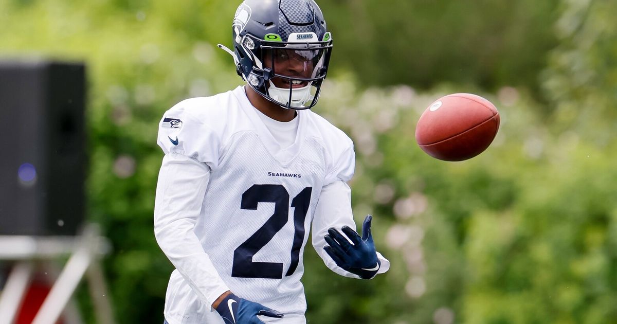 Russell who? Seahawks assign jersey No. 3 to new cornerback Artie Burns