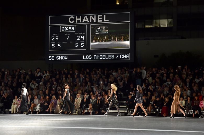 temperament åndelig Stationær Chanel lures stars with cruise fashion show in Los Angeles | The Seattle  Times