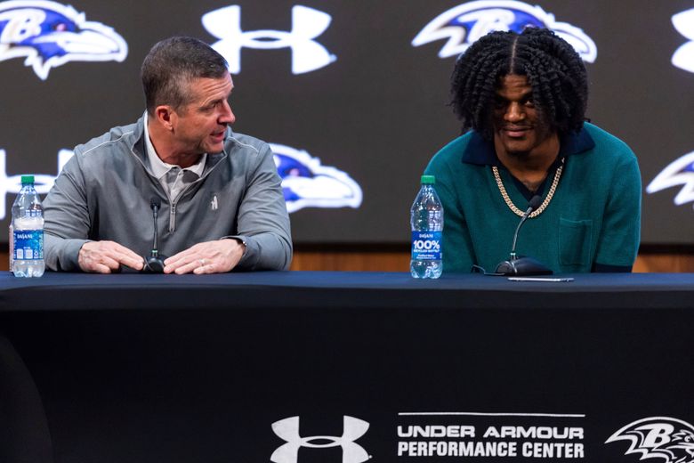 Lamar Jackson's mom helping him at NFL combine, instead of agent 