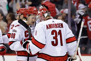 Hurricanes have 5-goal 2nd, rout Devils 6-1 for 3-1 lead - The San Diego  Union-Tribune