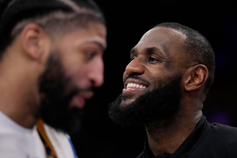 Healthy and happy: LeBron James, Anthony Davis lead Lakers back to