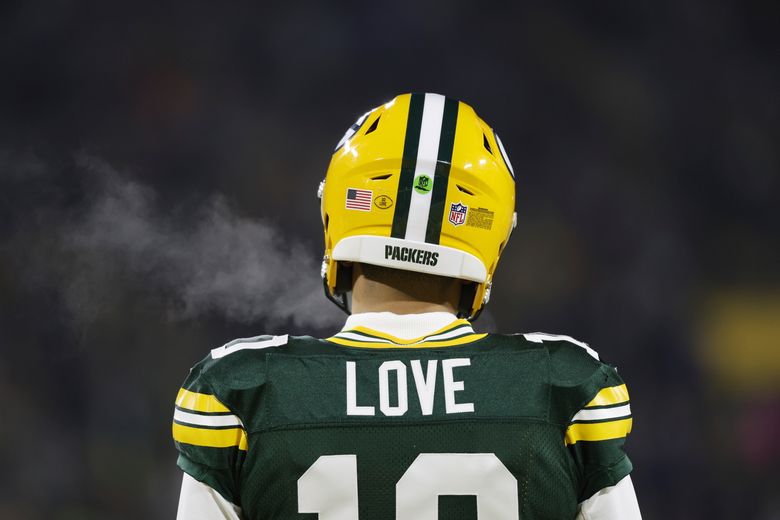 AP source: Packers extend QB Jordan Love's deal through 2024