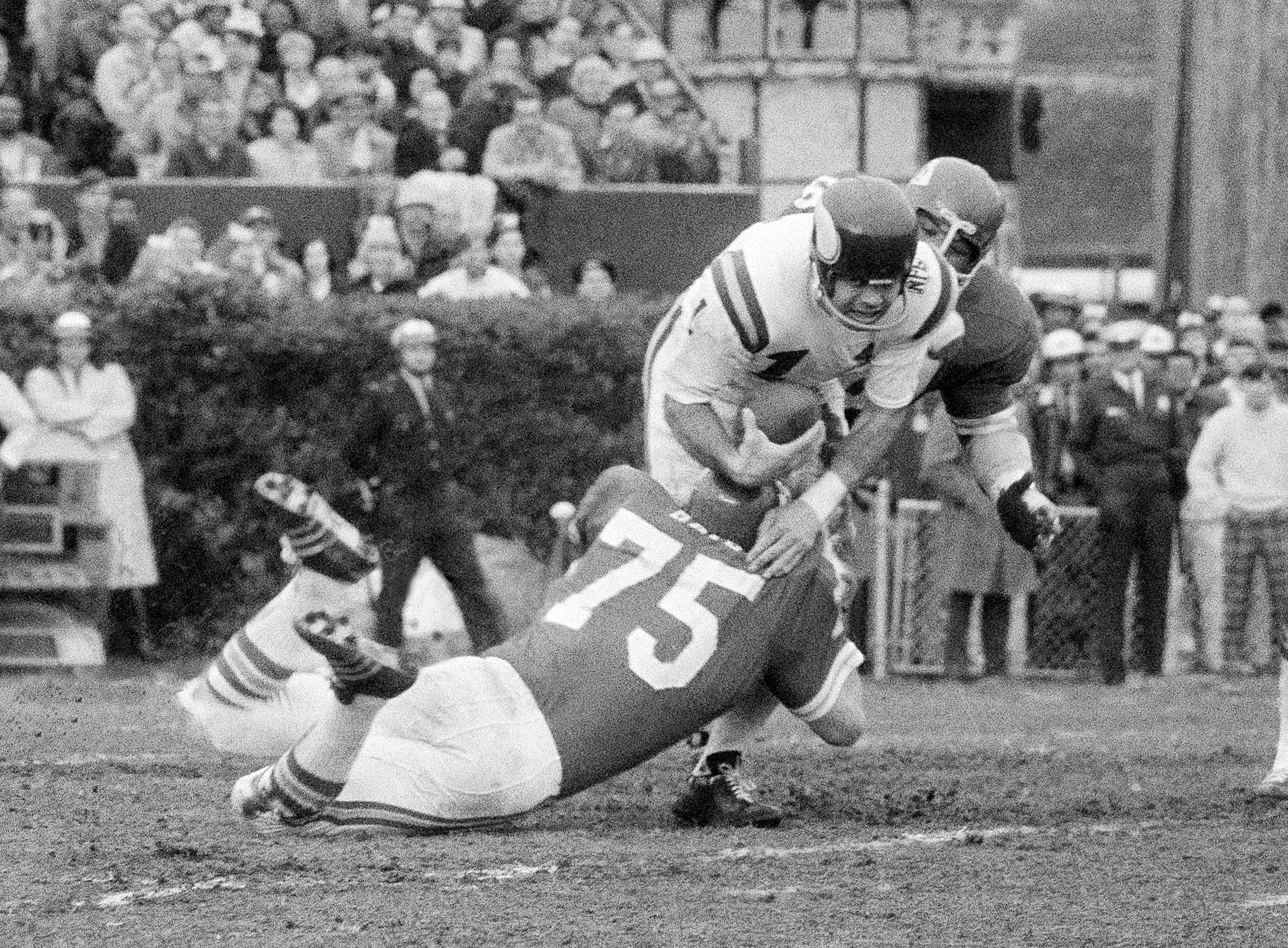 Former Vikings, Cal QB Joe Kapp Dies At Age 85 | The Seattle Times