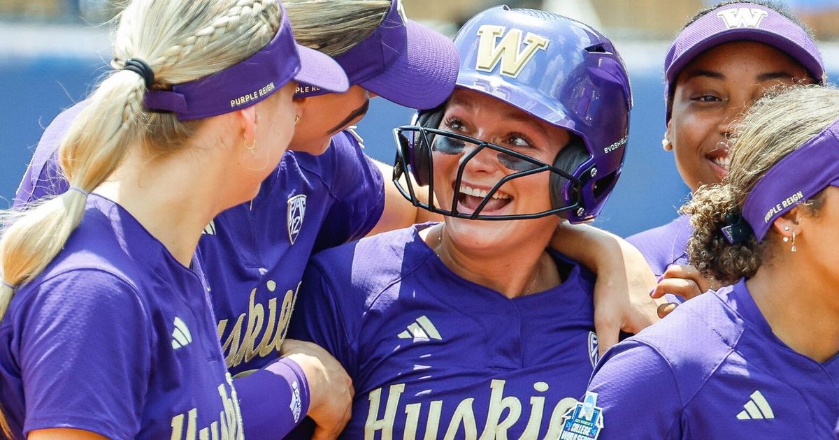 Women's College World Series: 6/02 vs Utah, Gallery