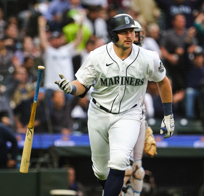 Kirby strikes out 10 as Mariners defeat Marlins 9-3