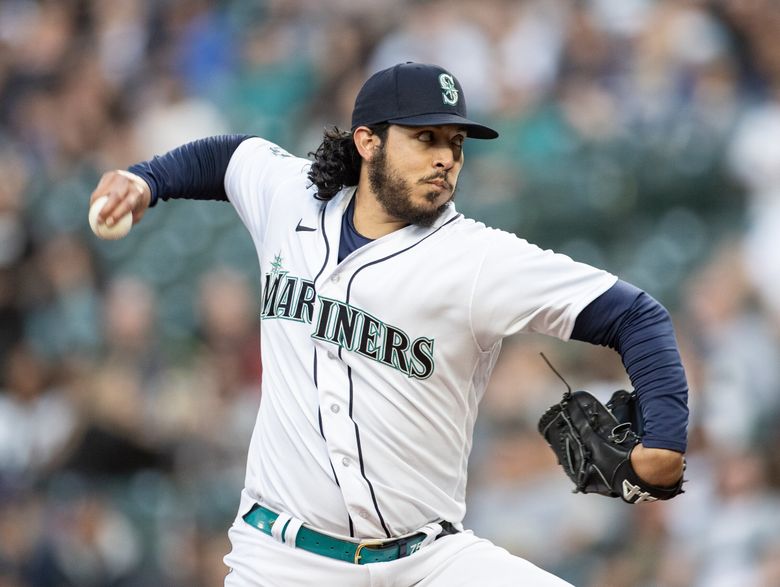 Brewers acquire right-hander Joseph Hernandez from Mariners for Justin Topa