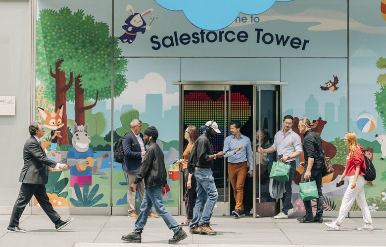The entrance to Salesforce Tower in New York, June 15, 2023. The next stage of getting workers back at their desks includes incentives like $10 to the charity of their choice – and consequences like poor performance evaluations if they don’t make the trek in. (Jeenah Moon/The New York Times)