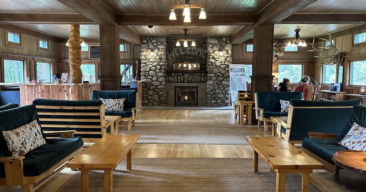 How a rural community rallied to save a rustic 100-year-old Oregon hotel