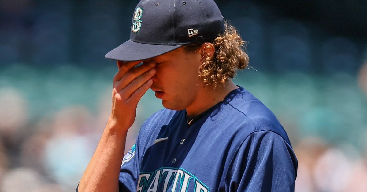 Mariners Manager Blames Retro Uniforms For Poor Record