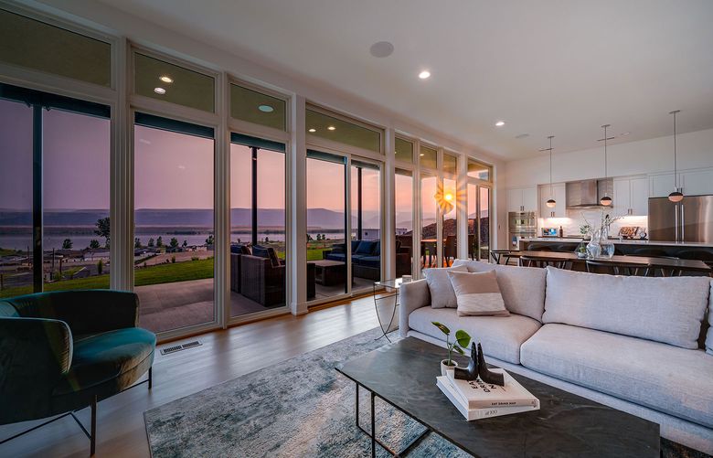 Crescentic Ridge Crescent Ridge | Advertisers | The Seattle Times