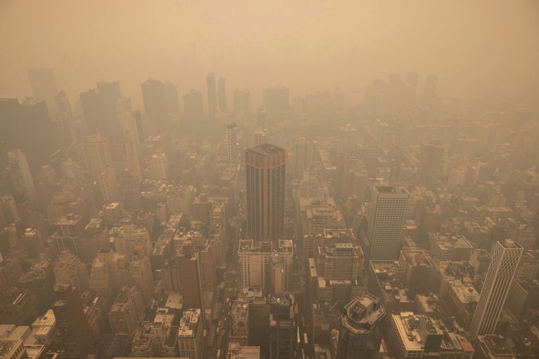 New York Yankees Play White Sox Under Cloud Of Hazardous Smoke - Videos  from The Weather Channel