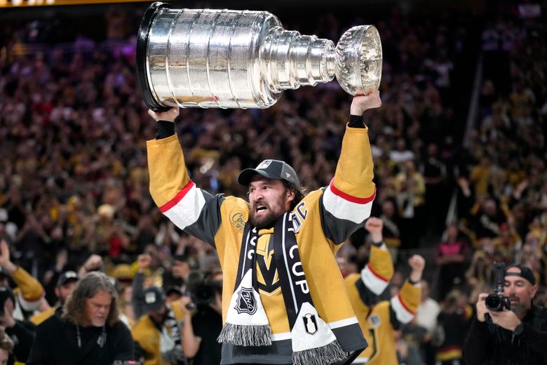 https://images.seattletimes.com/wp-content/uploads/2023/06/urnpublicidap.org36d21dafb0d90f1f3784763f691b03f8Stanley_Cup_Panthers_Golden_Knights_Hockey_99374.jpg?d=780x520