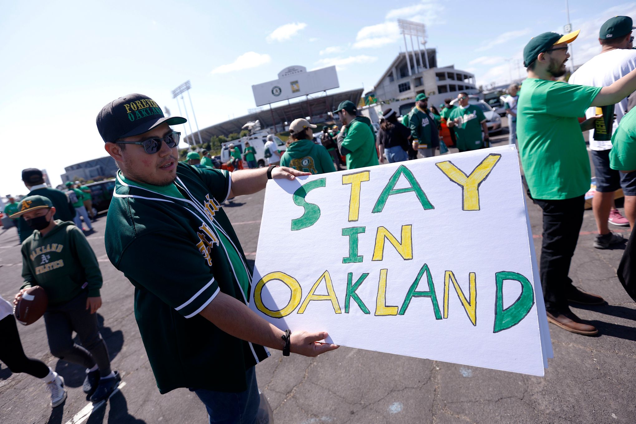 Devastated' Oakland A's Fans React to Team's Vegas Move
