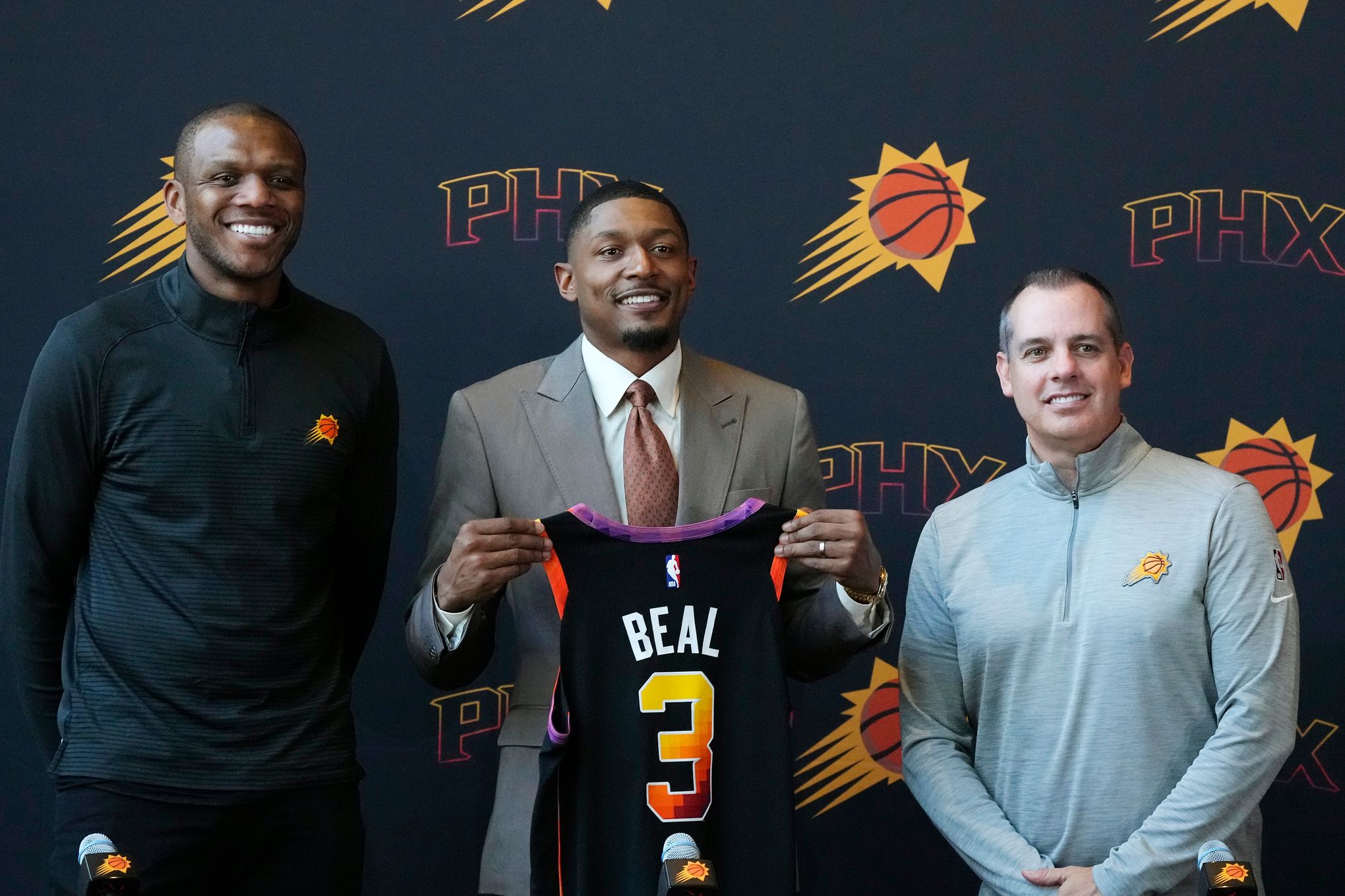 Phoenix Suns Attempt To Use Their Logo To Carry New Statement Uniform