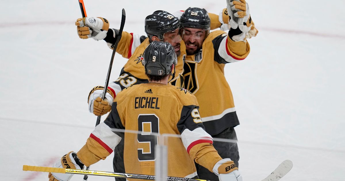 Golden Knights blast Panthers 9-3 in Game 5 to capture first