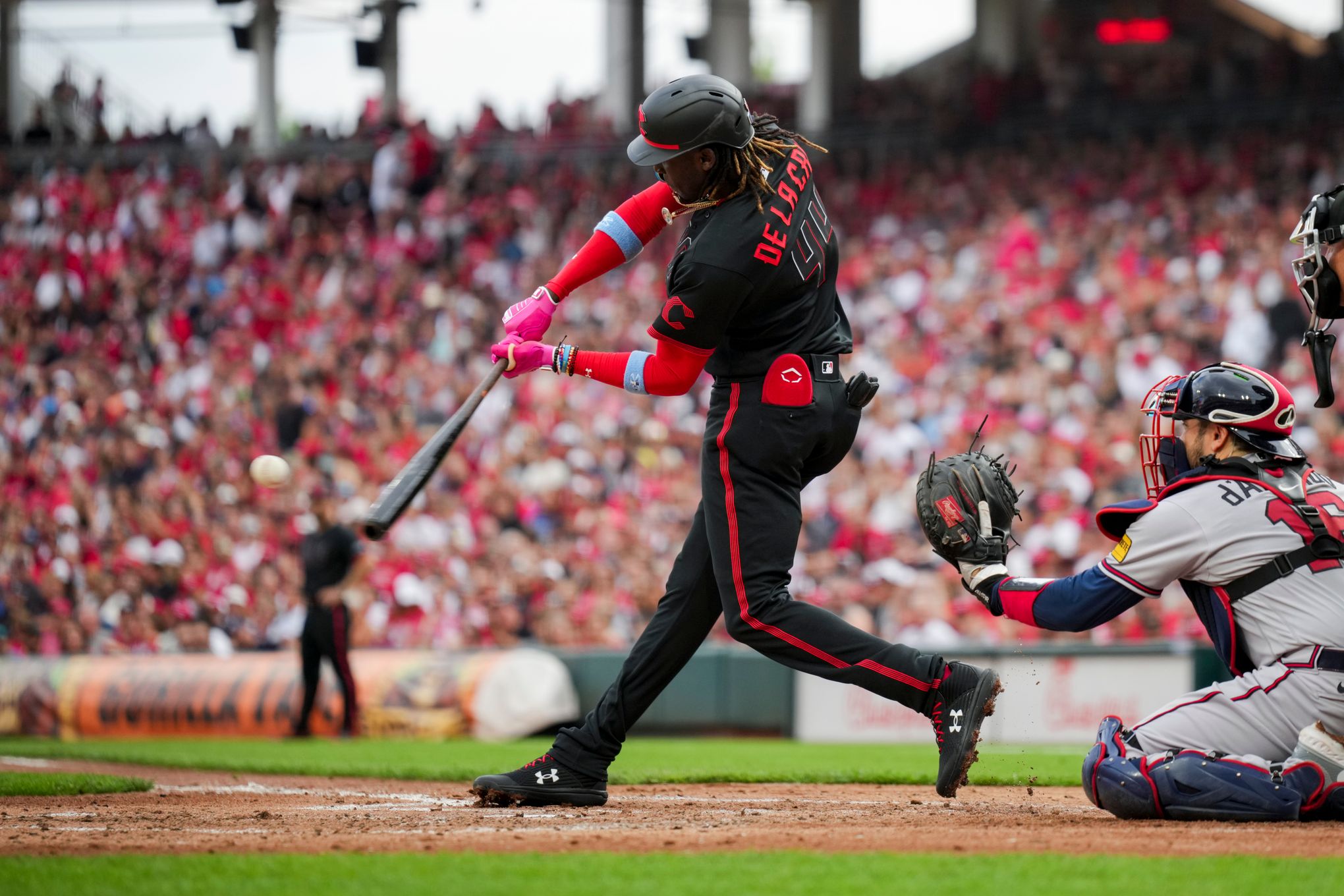 De La Cruz hits long homer with knob cover as Cincinnati Reds beat  Washington Nationals 9-2 - The San Diego Union-Tribune