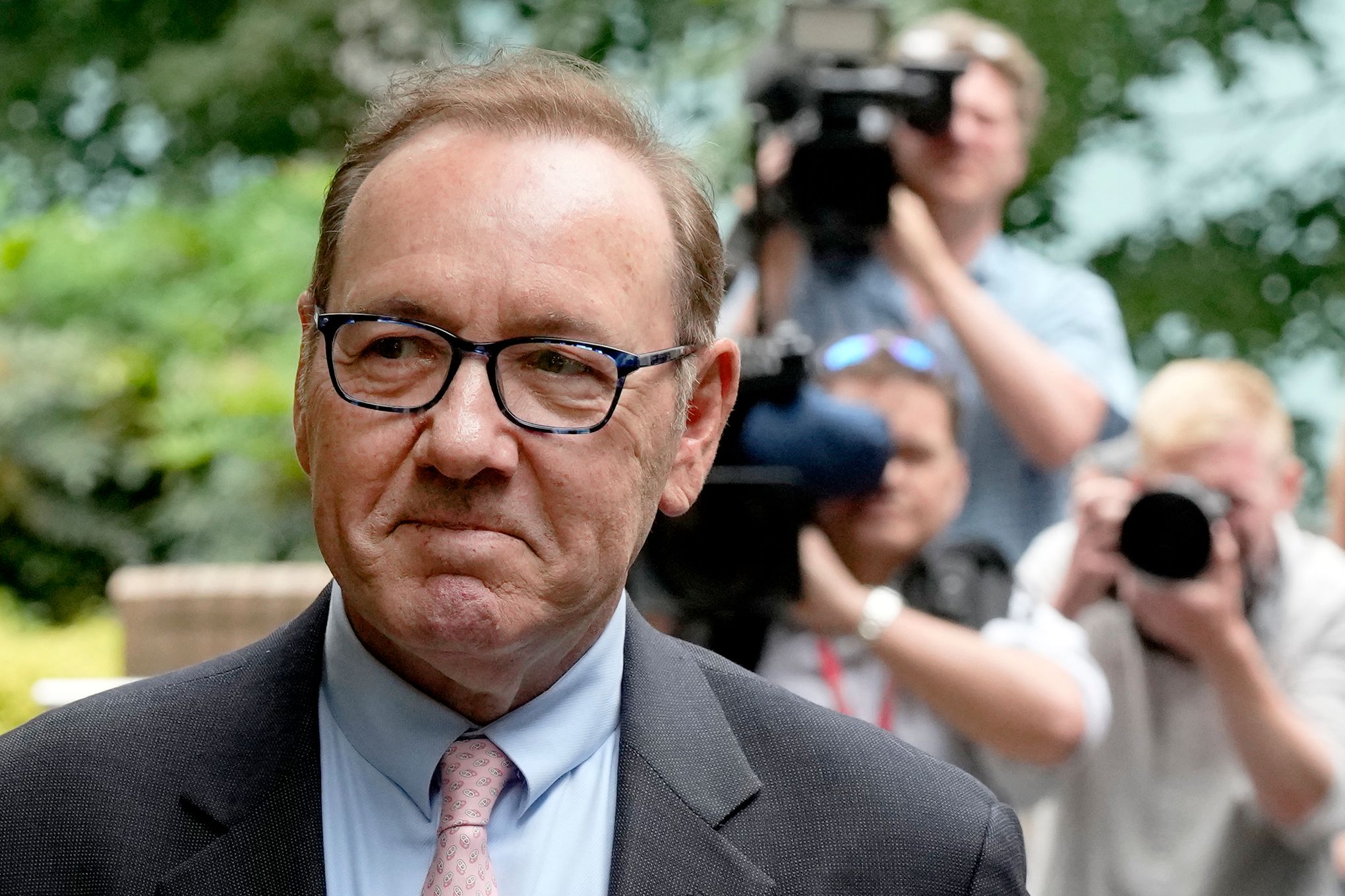 London jury seated in Kevin Spacey sex assault trial on allegations over a  decade old | The Seattle Times