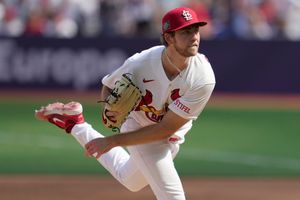 Cardinals rally for 7-5 win over the Cubs to split London series – New York  Daily News