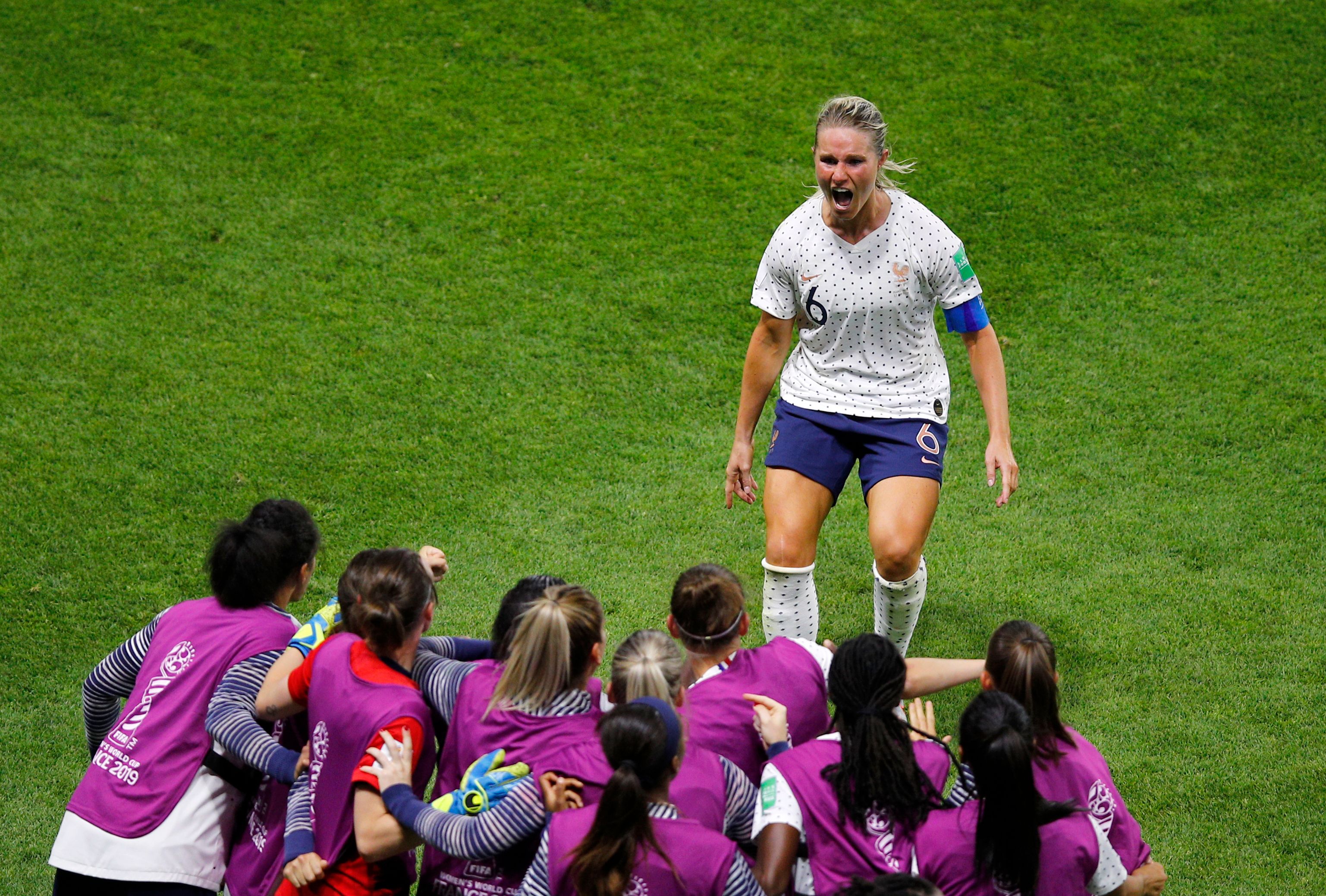 Ex captain Amandine Henry back with France to prepare for Women s