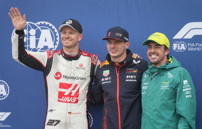 Verstappen wins crazy Australian GP after three red flags 