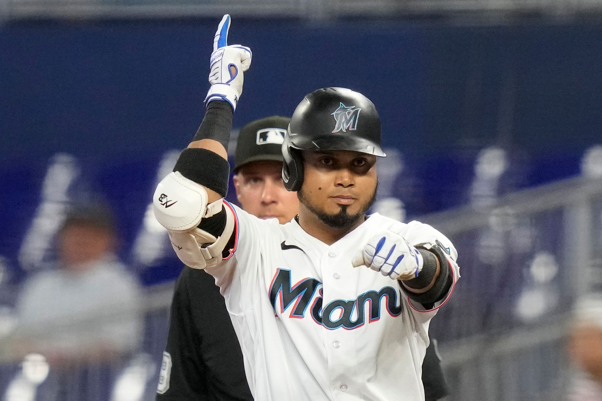 Luis Arraez is chasing .400 as the surging Marlins continue their