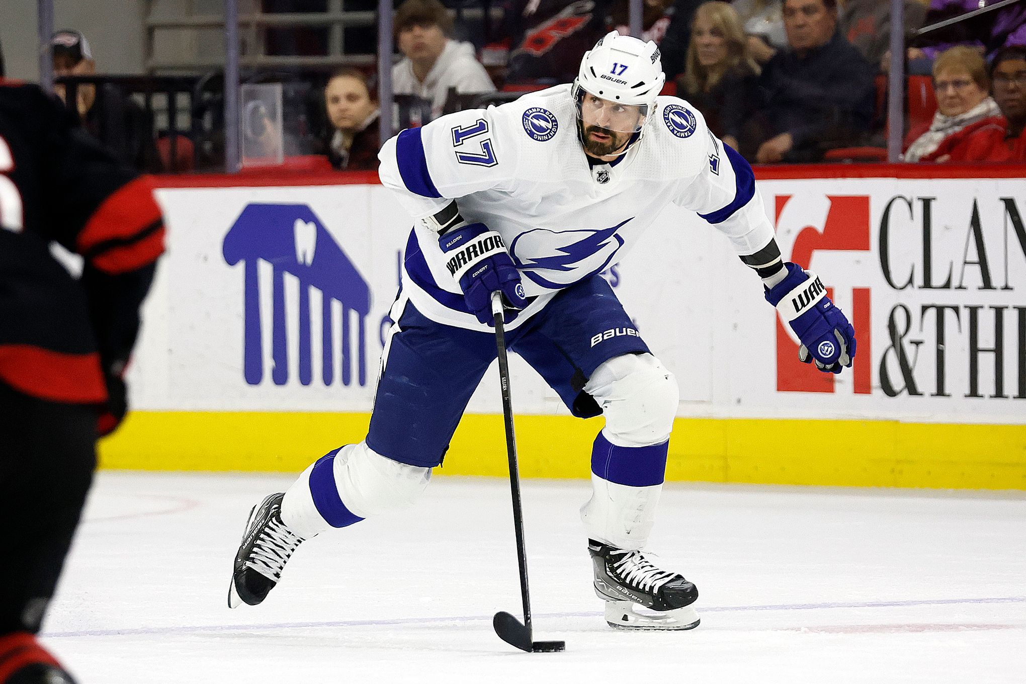 Tampa Bay Lightning unveil back-to-back Stanley Cup ring