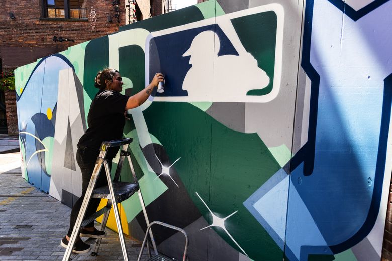 New mural honors under told stories of the Pacific Northwest's baseball  history 