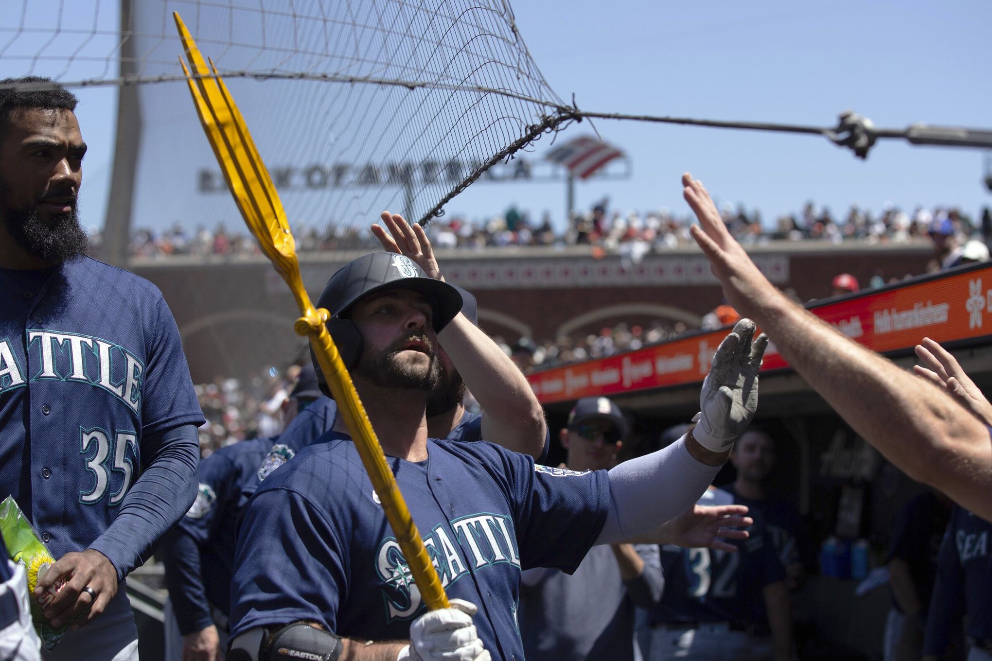 Logan Gilbert throws a gem, Mike Ford goes deep as Mariners win 4th in a  row