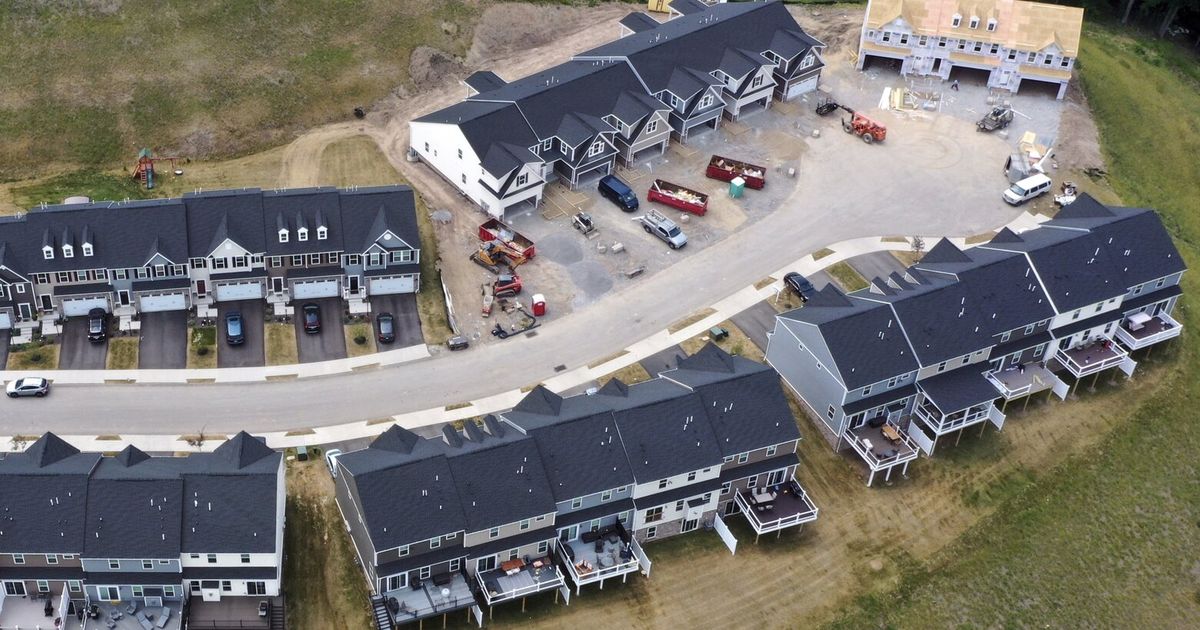 Average long-term US mortgage rate climbs to 6.81% this week to highest level since November Average long-term US mortgage rate climbs to 6.81% this week to highest level since November