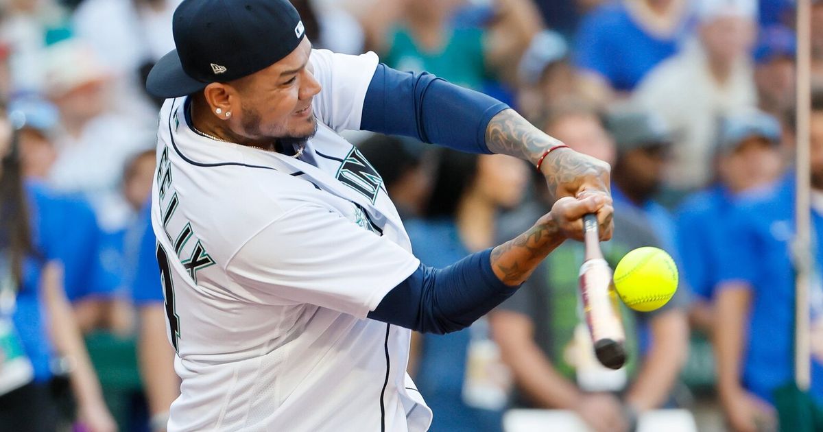 Seattle's stars shine brightest in 2023 Celebrity Softball game as Team  Felix earns the win — Circling Seattle Sports