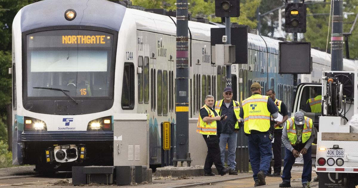 Light-rail service resumes in South Seattle after crash | The Seattle Times