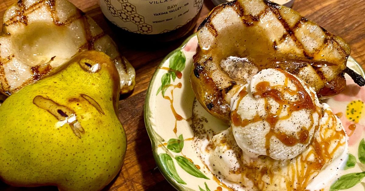 Grilled pears with ice cream, honey and pepper is summer’s best easy