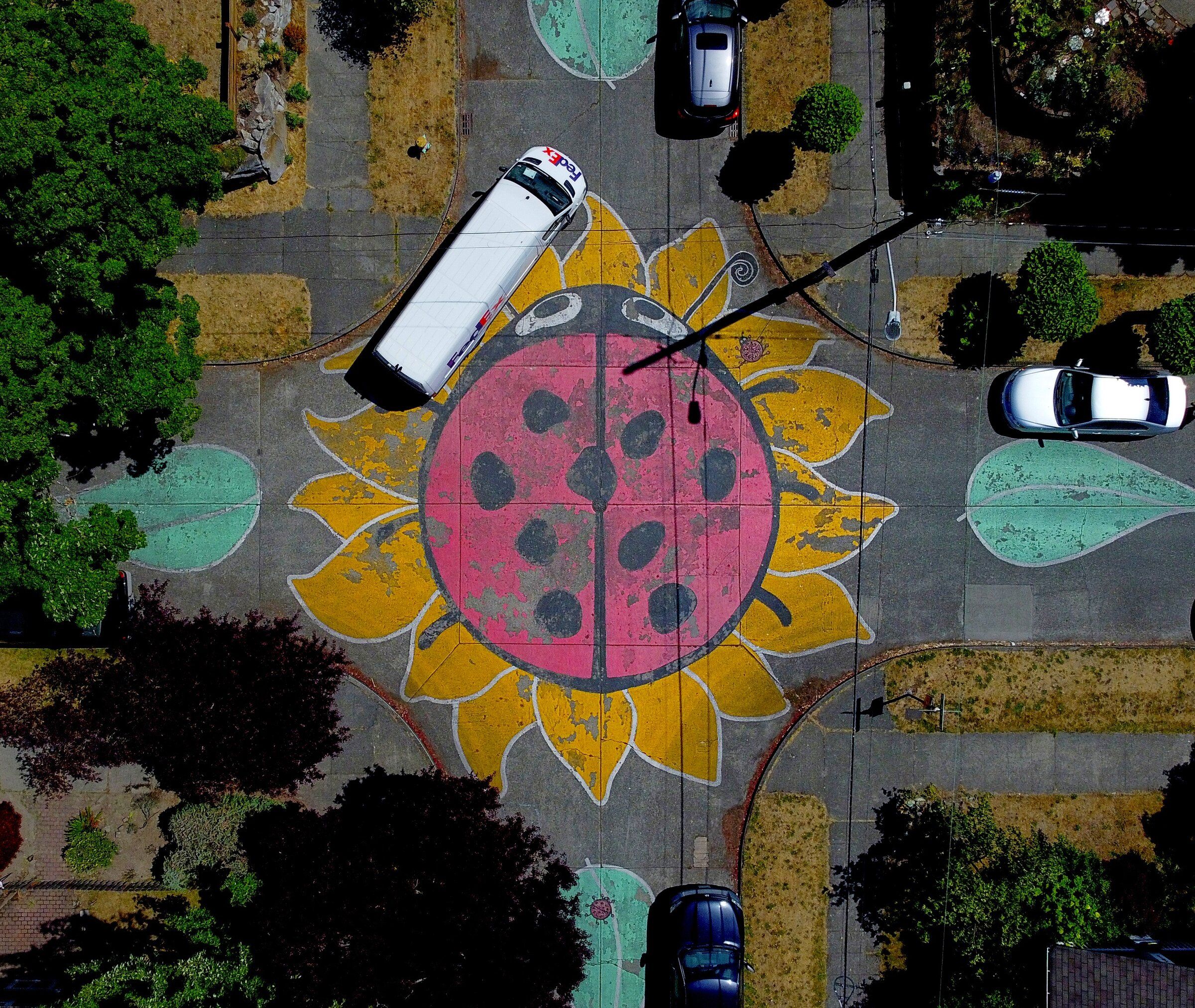 A street painting that's sure to not 'bug' anybody | The Seattle Times