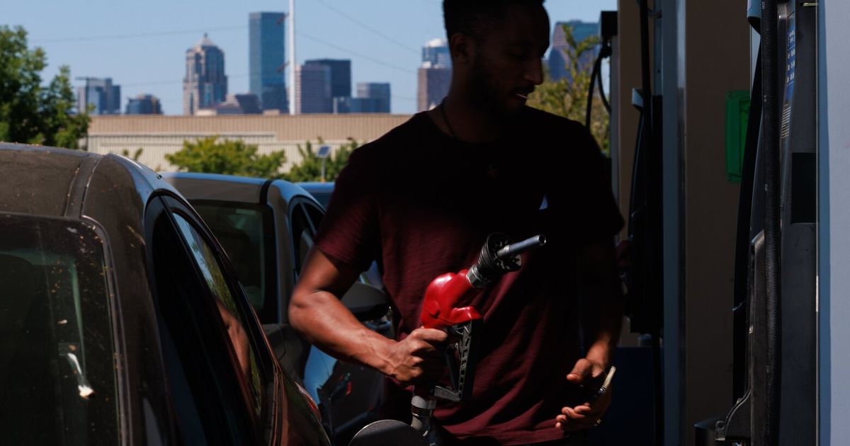 WA gas prices top nation as lawmakers take aim at oil industry profits