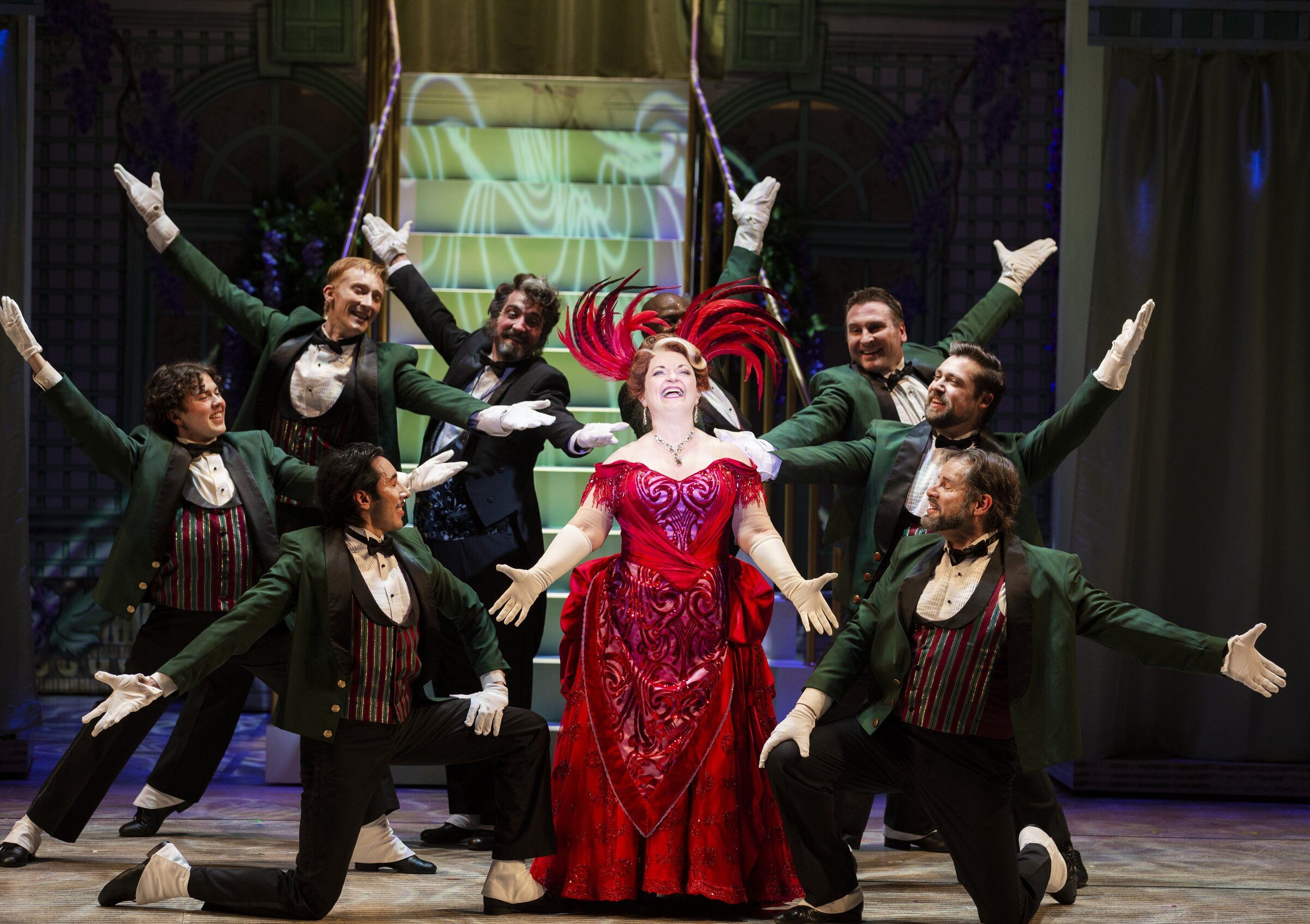 In Village Theatre's 'Hello, Dolly!' the star razzle dazzles In Village Theatre's 'Hello, Dolly!' the star razzle dazzles
