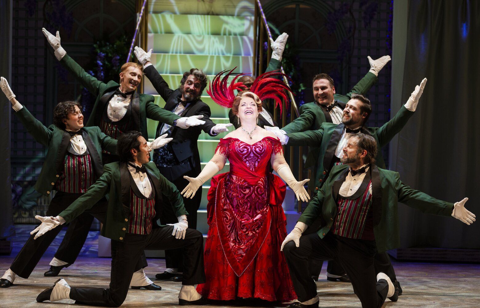 In Village Theatre's 'Hello, Dolly!' the star razzle dazzles | The
