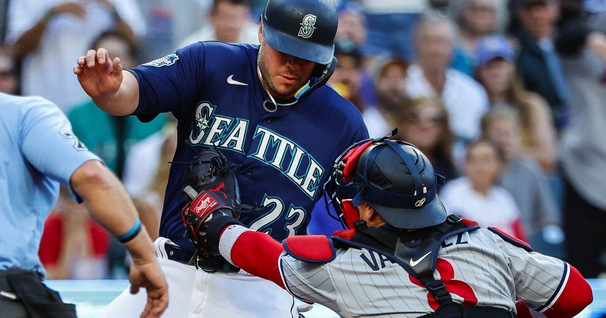 Mariners blasted by Twins 10-3